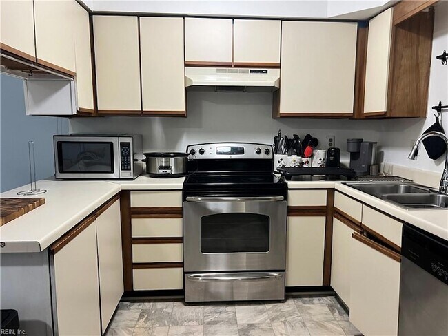 Foto del edificio - 606 Ocean Lakes Dr