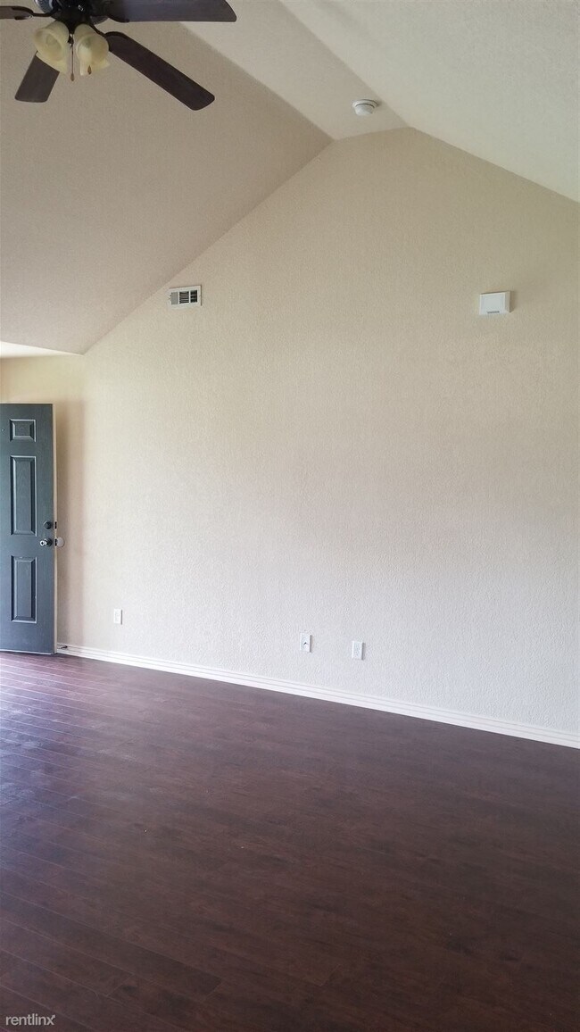 Foto del edificio - 3 br, 2 bath Duplex - 850 Oakwood Ct