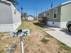 Building Photo - 1122 Gary Terrace