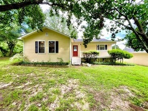 Building Photo - 3682 Farm to Market 344 E
