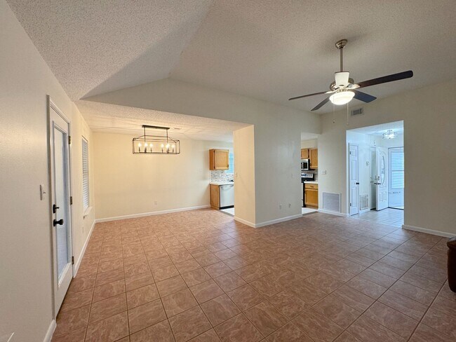 Foto del edificio - Nicely Updated 3 Bedroom Home in Navarre!