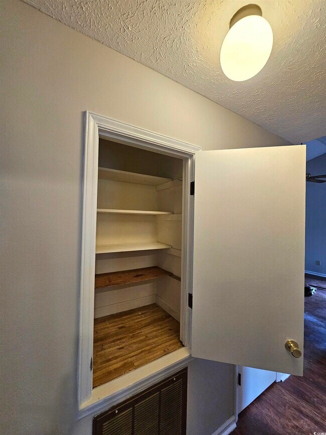 Foto del edificio - 117 Partridge Berry Rd