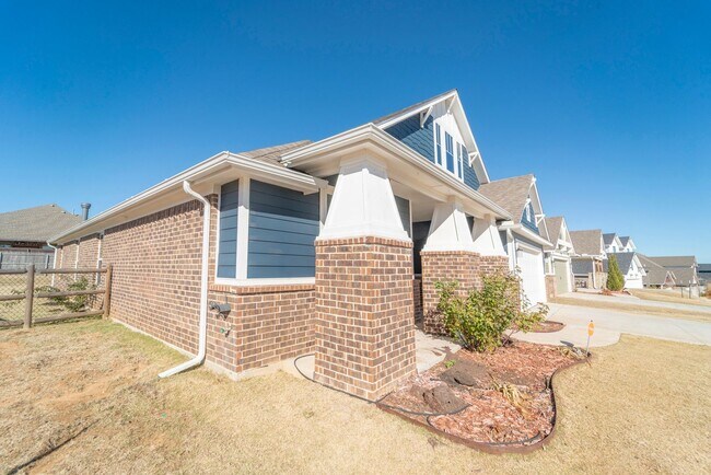 Building Photo - Luxury Home At It's Finest with a $99 Move...