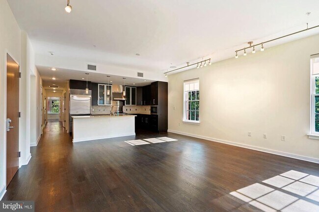 Building Photo - 1610 N Queen St