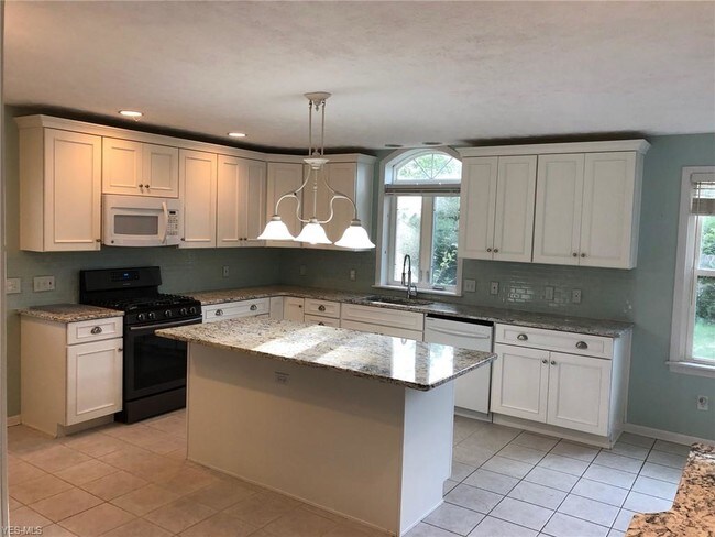 Building Photo - 1244 Brainard Rd