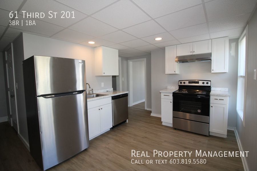 Primary Photo - 3 Bedroom Available with Office Space Clos...