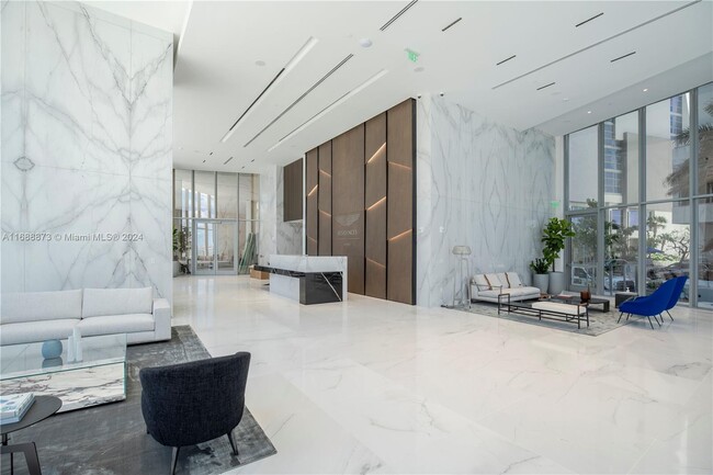 Foto del edificio - 300 Biscayne Blvd Way