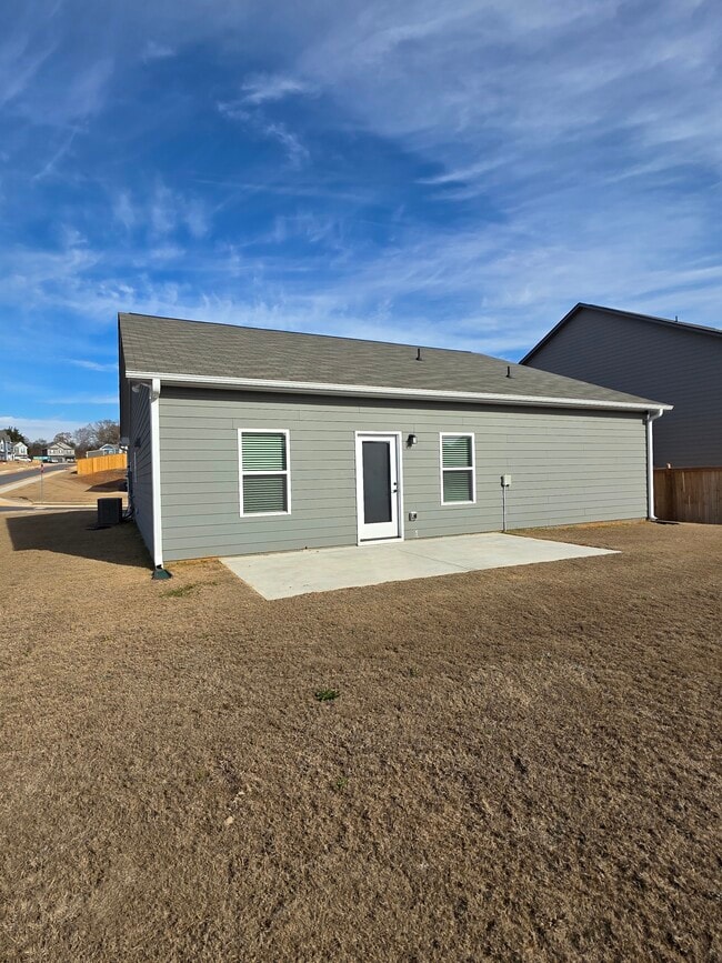 Building Photo - 123 Duncan Farm Dr NW