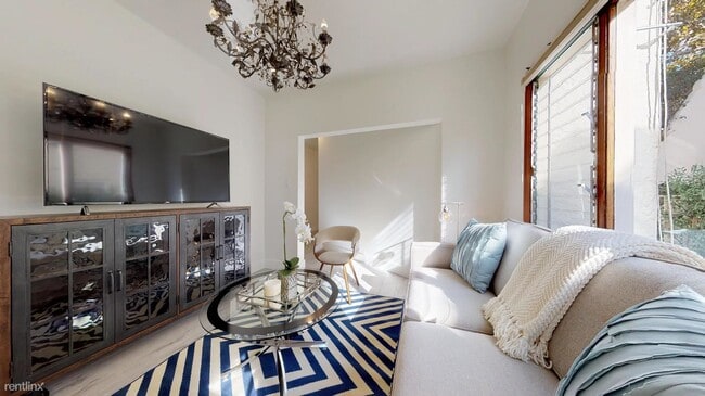 Foto del edificio - 1 br, 1 bath House - 243 N Swall Dr Privat...