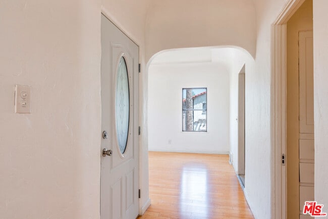 Foto del edificio - 8002 4th St