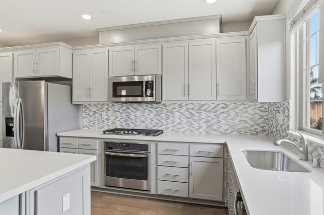 Foto del edificio - 621 Cinnamon Cir