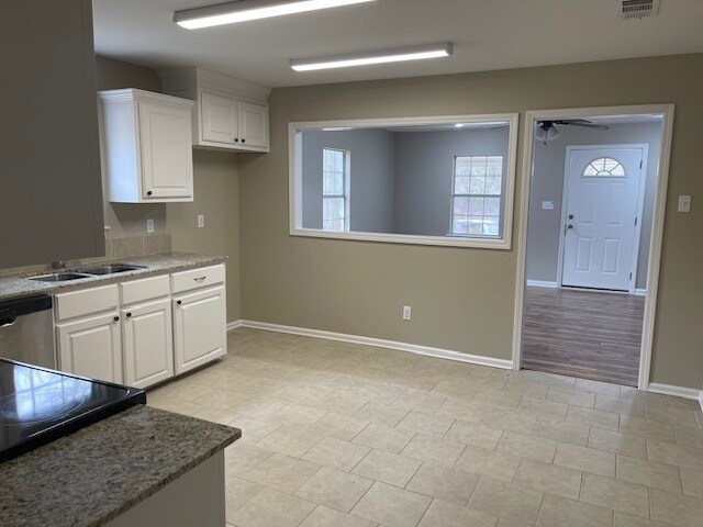 Foto del edificio - 21477 Scivicque Rd