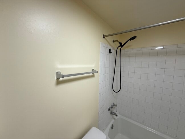 Building Photo - 23 Revelle St