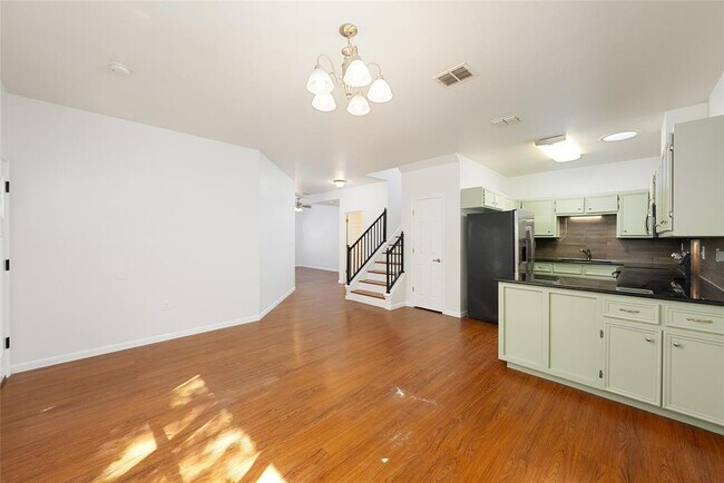 Building Photo - 4505 Red River St