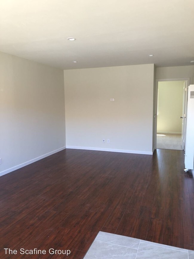 Foto del edificio - 237 Pine Ave