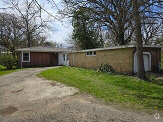Building Photo - 1316 S Fleming Rd