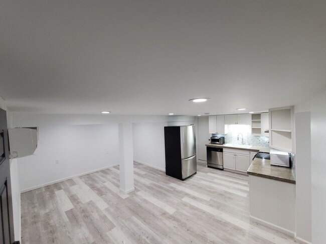 Main area - 7 Bancroft St