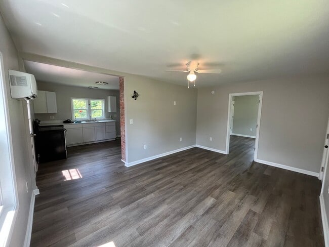 Foto del edificio - 2 Bedroom Home in Harrodsburg!