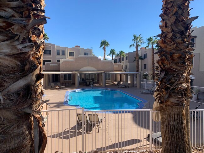 piscina comunitaria - 2008 Mesquite Ln