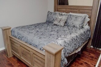 Building Photo - 10114 Kirkvale Dr