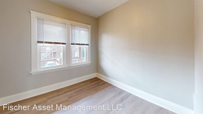 Foto del edificio - 1 br, 1 bath Apartment - 11709-11711 Nelso...