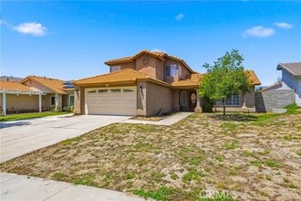 Building Photo - 1505 Canterbury Cir