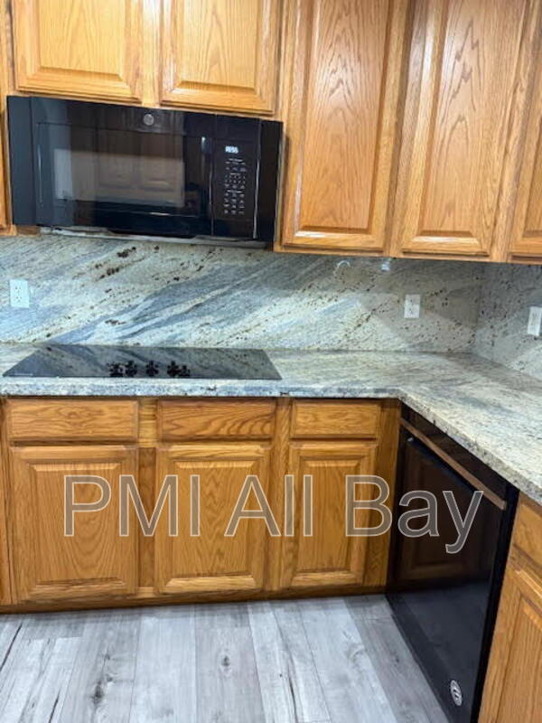 Foto del edificio - 35131 Perry Rd