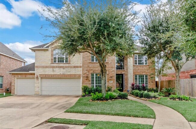 Foto del edificio - 2211 Mad River Ln