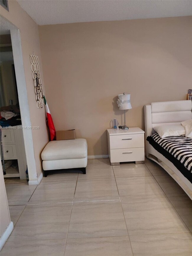 Building Photo - 13001 SW 11th Ct