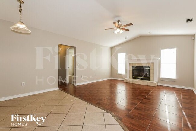 Foto del edificio - 3873 Laurel Branch Ct