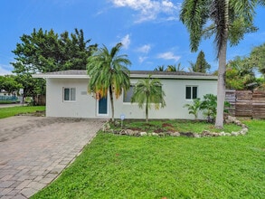 Building Photo - 601 NE 59th Ct