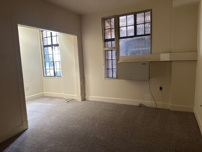 Foto del edificio - 213 N 2nd St