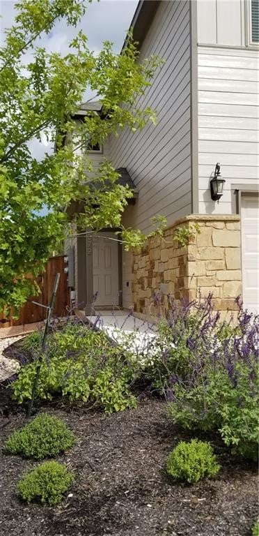 Building Photo - 372 Madison Oaks Ave