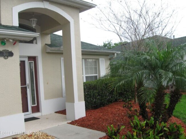 Building Photo - 741 Misty Creek Dr