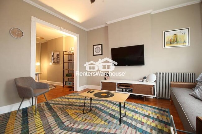 Photo - 305 W 31st St Townhome