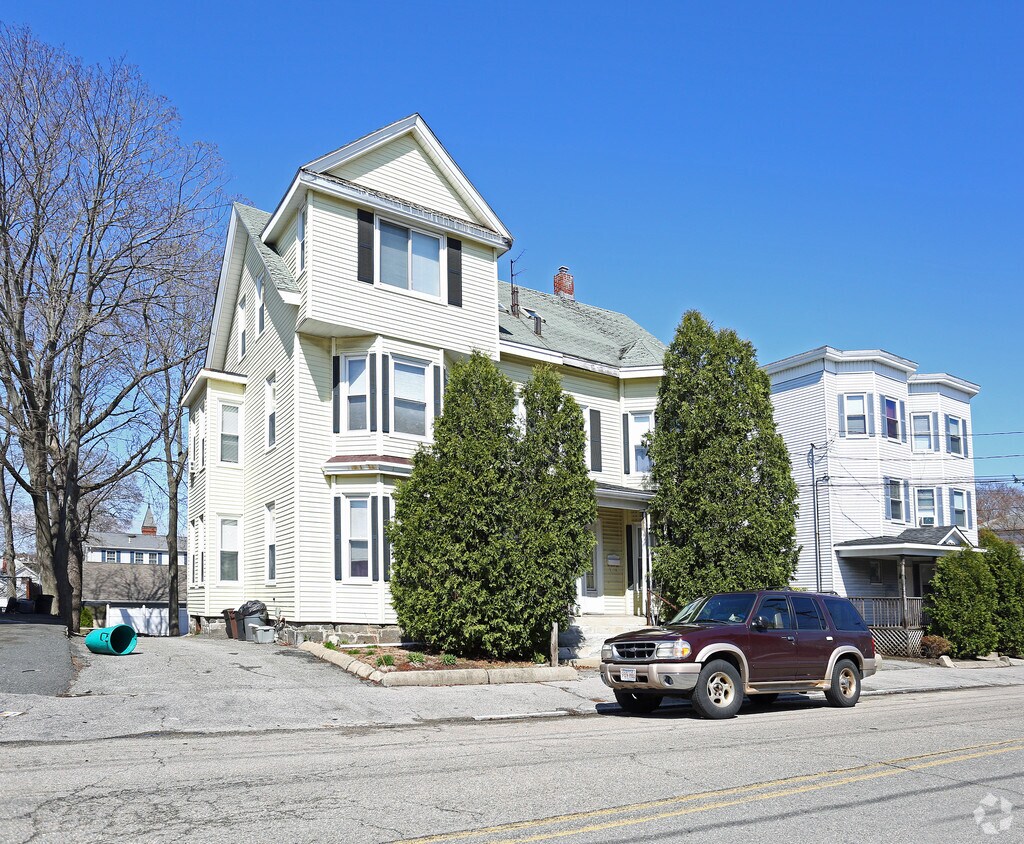 143145 Adams St, Waltham, MA 02453 Apartments Waltham, MA