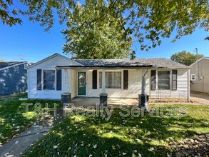 Building Photo - 1604 S Oakdale Dr