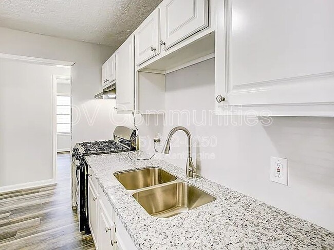 Building Photo - 1118 Madison Ave