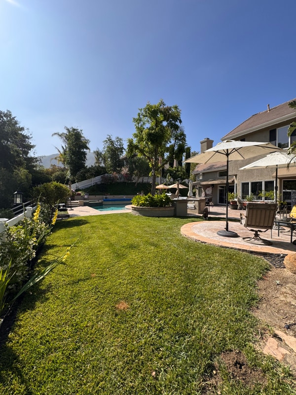 Building Photo - 15305 Saddleback Rd