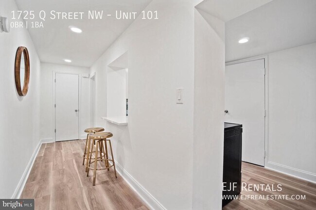 Foto del edificio - 1725 Q St NW