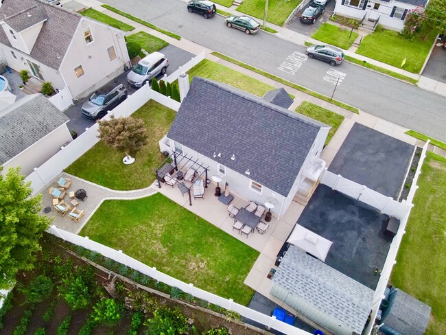 Ariel View - 88 Elizabeth Pl