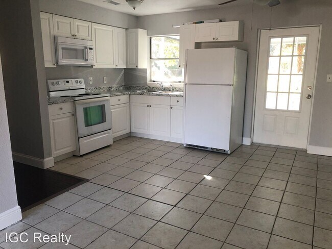 Building Photo - 3 br, 1 bath House - 1633 Palmetto St