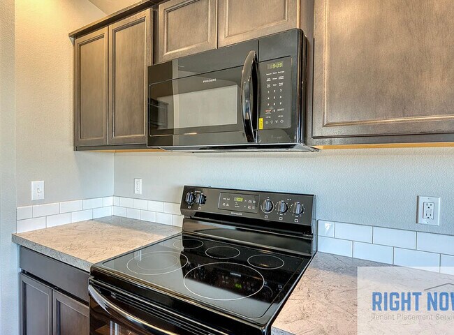 Foto del edificio - 8317 E Conant St