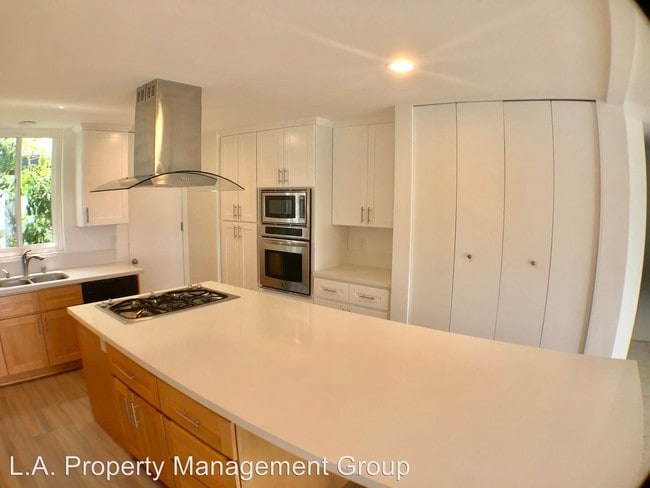 Building Photo - 4 br, 3 bath House - 11469 Dona Evita Drive