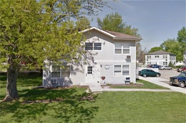 Building Photo - 611 N Dye St