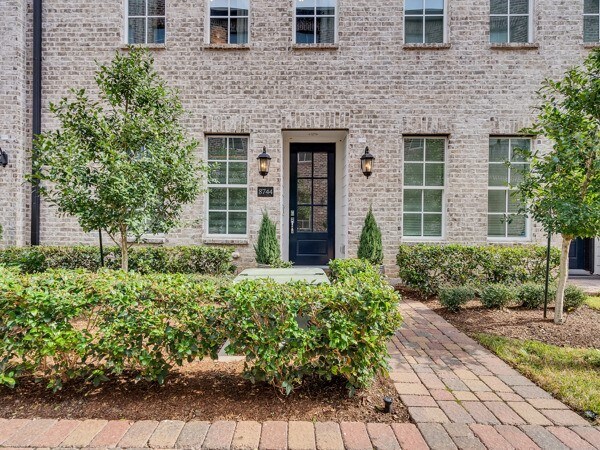 Foto del edificio - 8744 Park Kolbe Ln