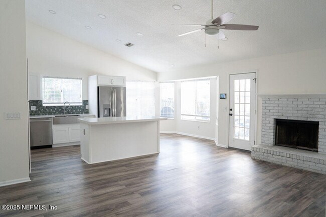 Building Photo - 2779 Chesterbrook Ct