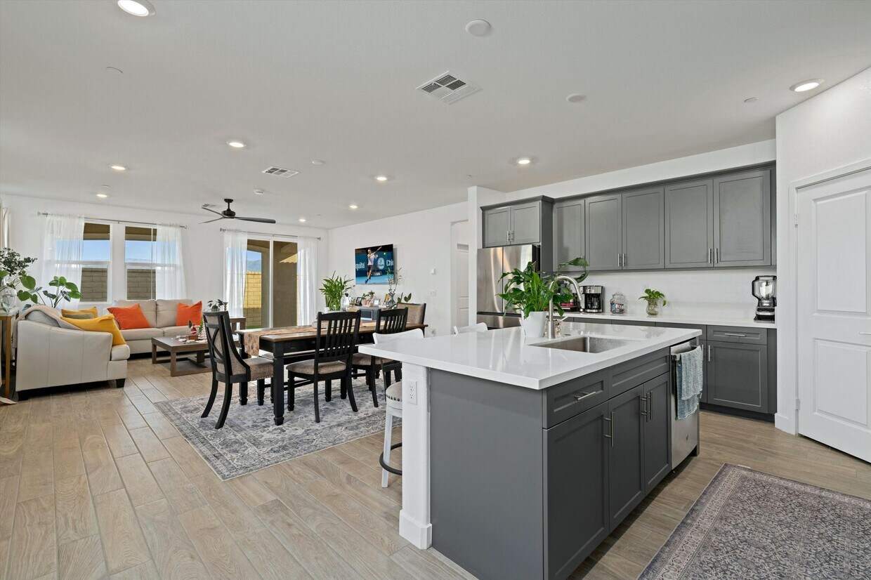 Foto principal - 73584 Cierra St