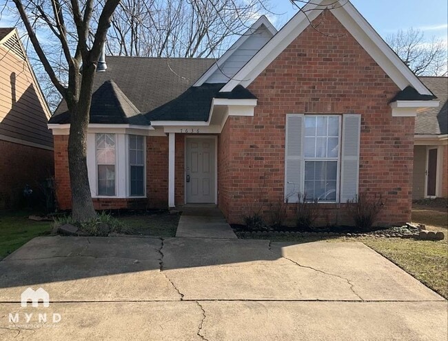 Building Photo - 7636 Iris Dr