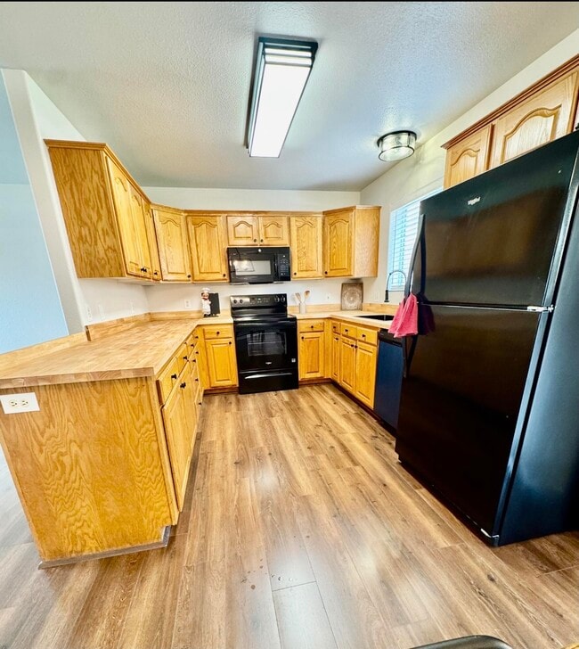 Foto del edificio - 1122 E 300 S